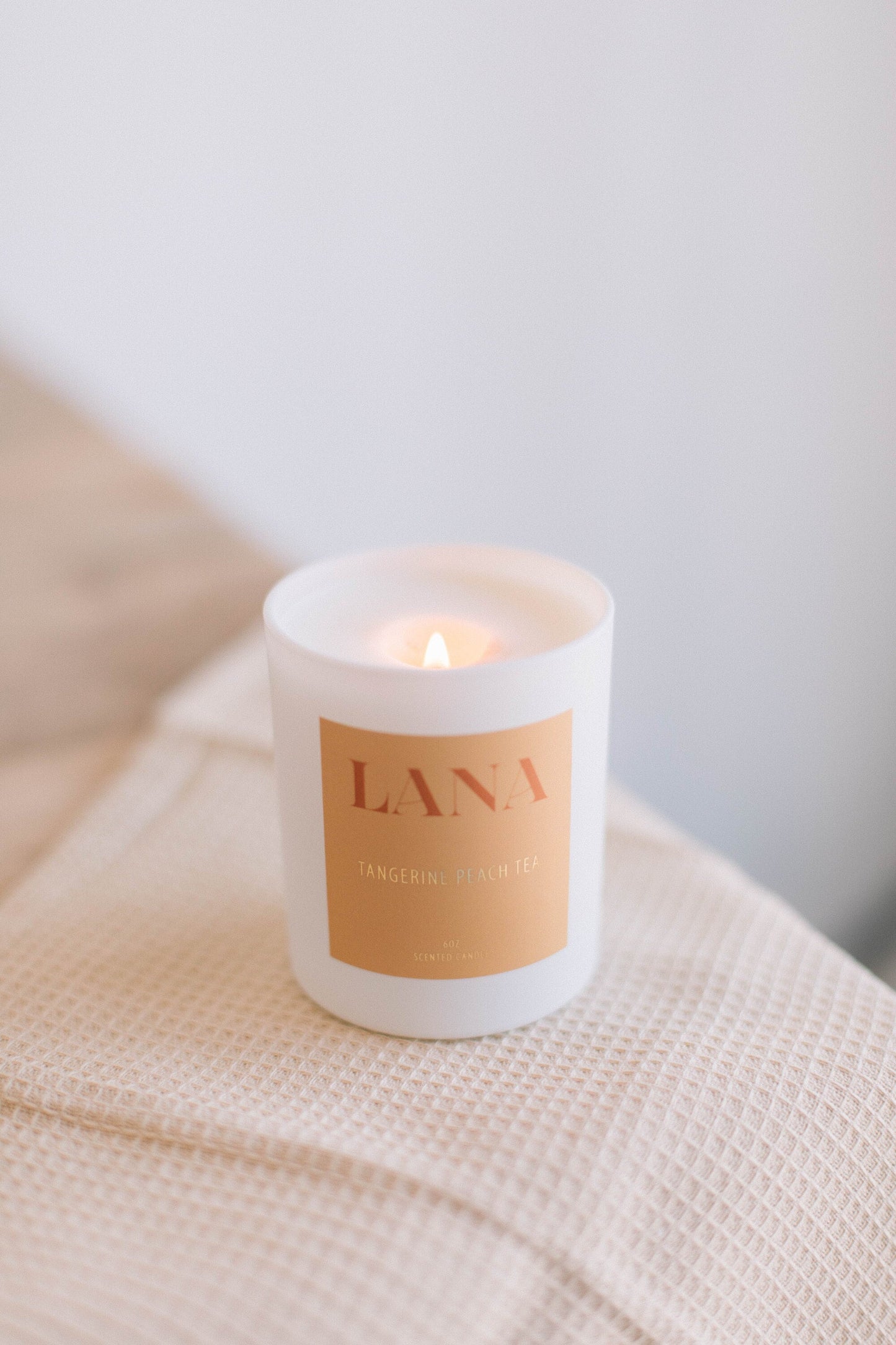 LANA - Tangerine Peach Tea - Soy Wax Candle