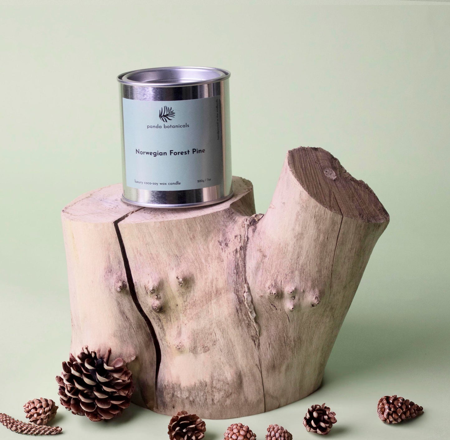 Norwegian Mist & Forest Pine Scented Candle